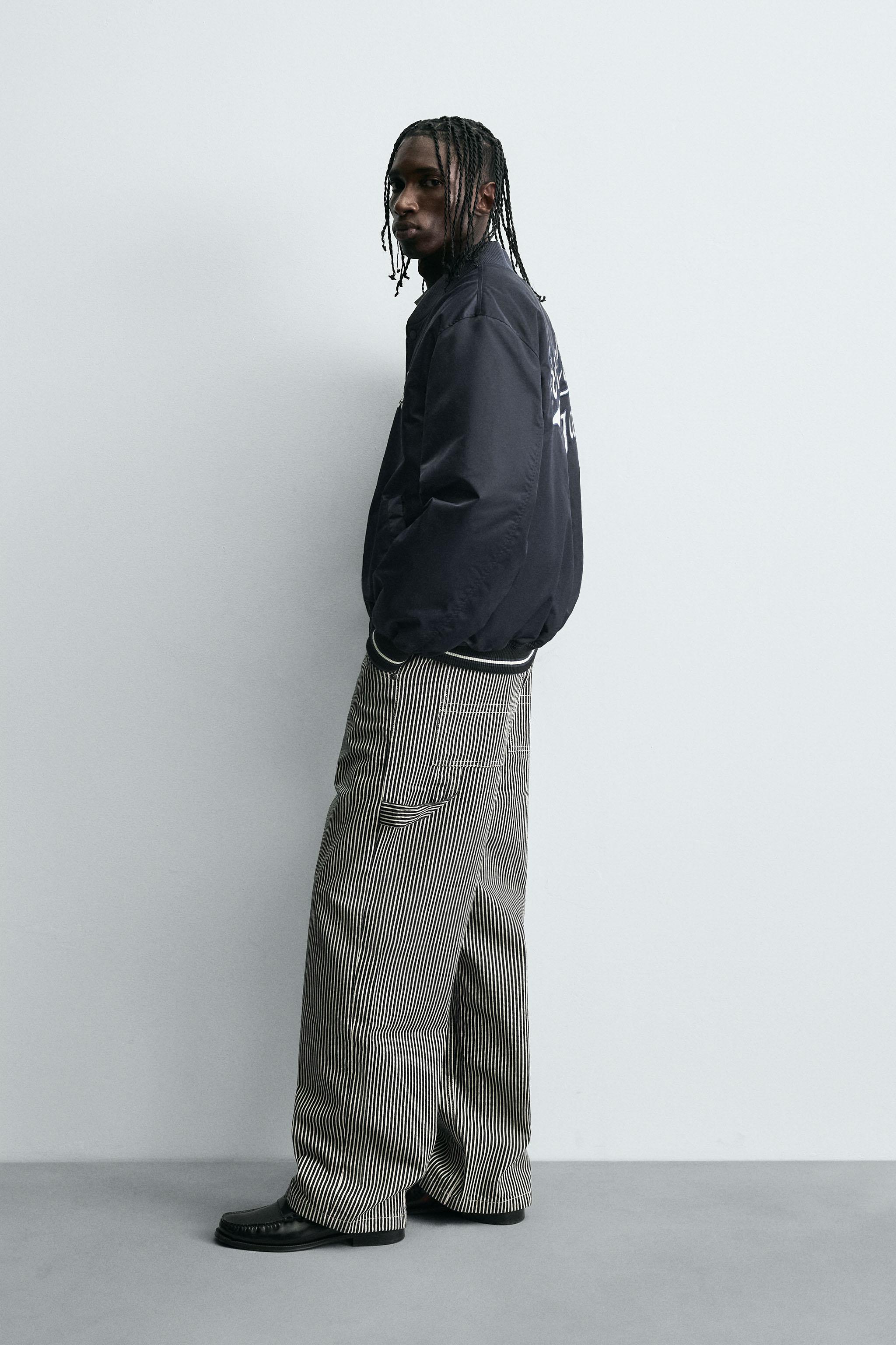 CONTRAST EMBROIDERY BOMBER JACKET